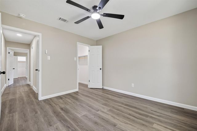 14814 Mcleod Drive, Houston, TX 77060