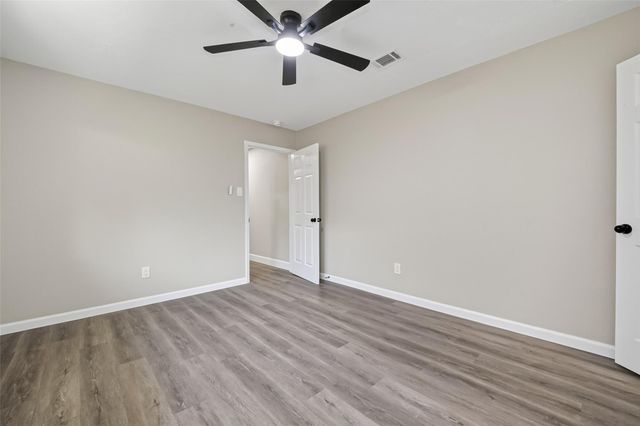 14814 Mcleod Drive, Houston, TX 77060