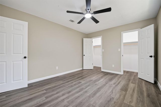 14814 Mcleod Drive, Houston, TX 77060