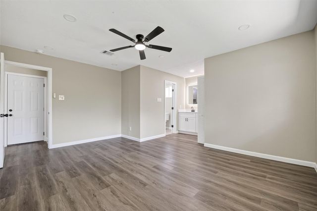 14814 Mcleod Drive, Houston, TX 77060
