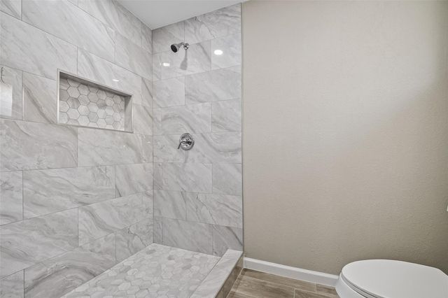 14814 Mcleod Drive, Houston, TX 77060