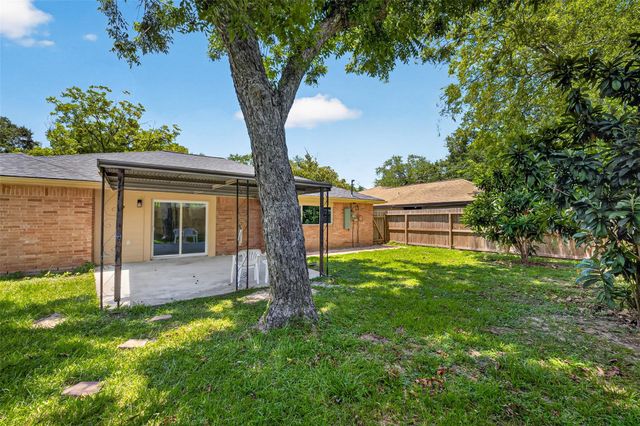 14814 Mcleod Drive, Houston, TX 77060