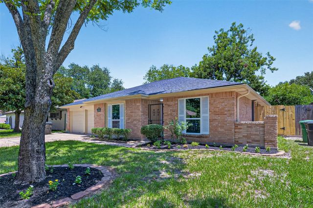 14814 Mcleod Drive, Houston, TX 77060