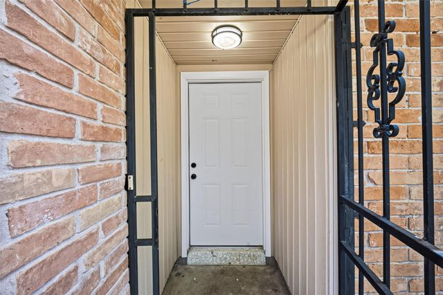 14814 Mcleod Drive, Houston, TX 77060