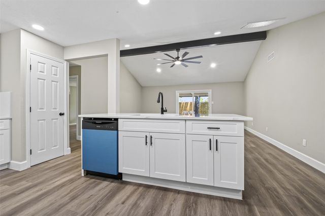 14814 Mcleod Drive, Houston, TX 77060
