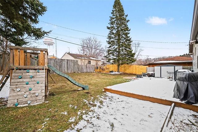 8480 Chelmsford Drive, Swartz Creek, MI 48473