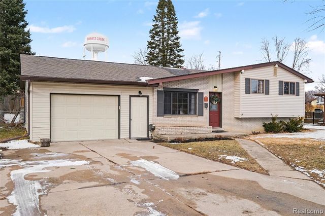 8480 Chelmsford Drive, Swartz Creek, MI 48473