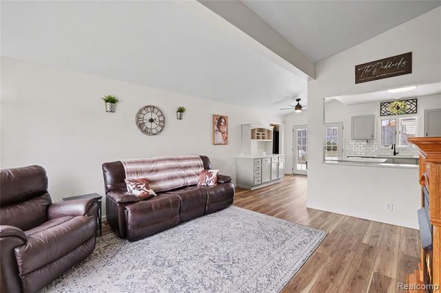 8480 Chelmsford Drive, Swartz Creek, MI 48473