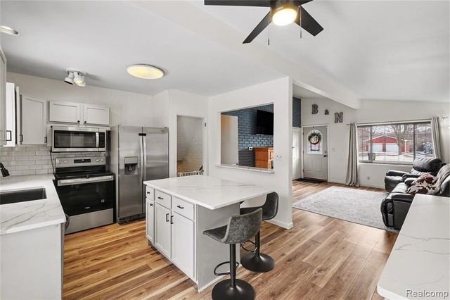 8480 Chelmsford Drive, Swartz Creek, MI 48473