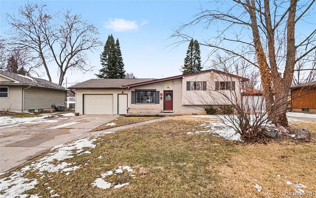 8480 Chelmsford Drive, Swartz Creek, MI 48473