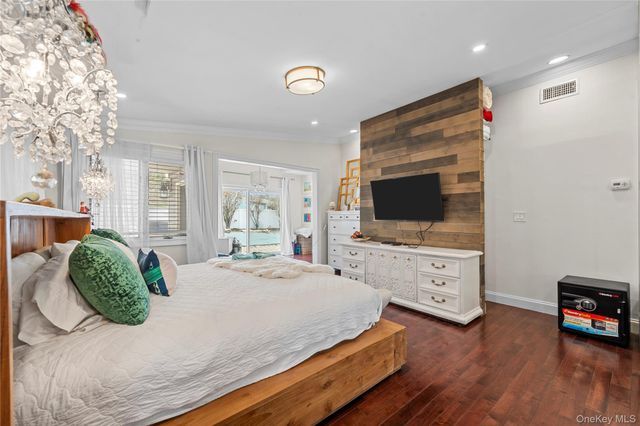 10 Heather Court, Centereach, NY 11720