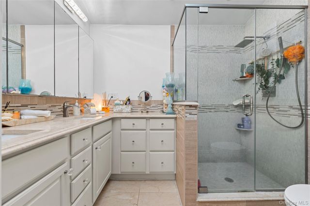 10 Heather Court, Centereach, NY 11720