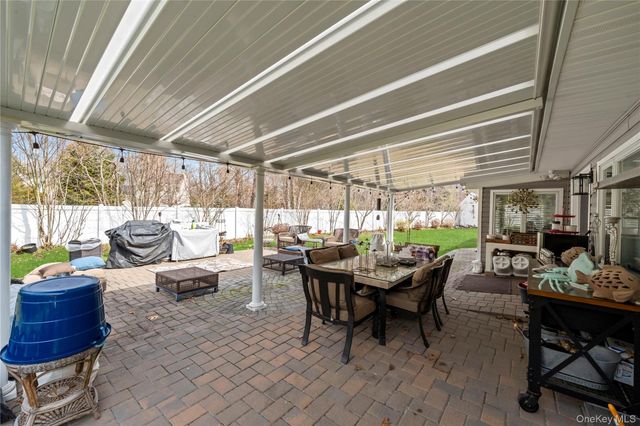 10 Heather Court, Centereach, NY 11720