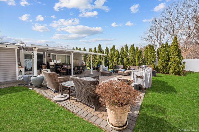 10 Heather Court, Centereach, NY 11720