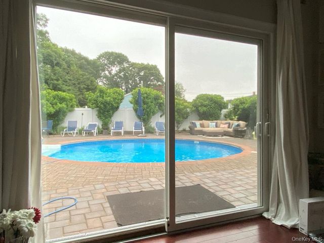 10 Heather Court, Centereach, NY 11720