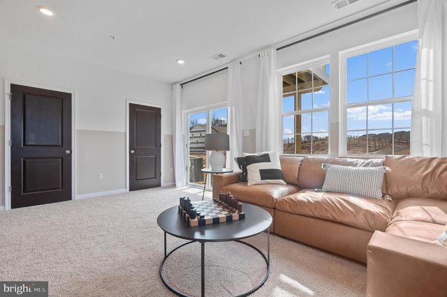 5205 MANOR PARK DR, Upper Marlboro, MD 20772