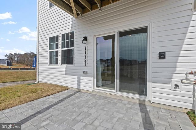 5205 MANOR PARK DR, Upper Marlboro, MD 20772