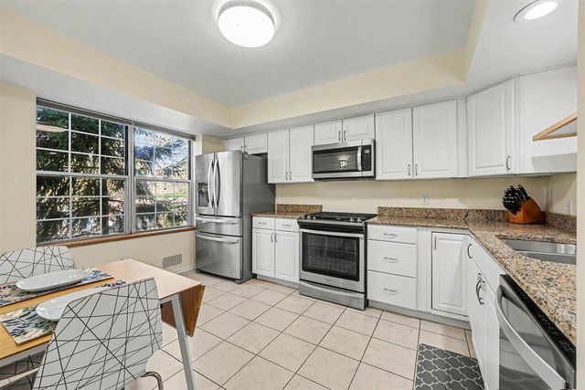 220 Lyn Anne Court, Ann Arbor, MI 48103
