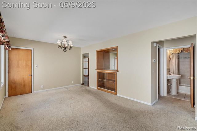 513 Baldwin Avenue, Royal Oak, MI 48067