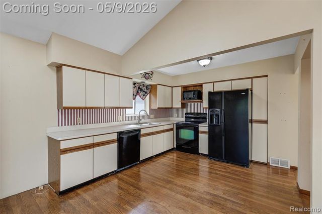 513 Baldwin Avenue, Royal Oak, MI 48067