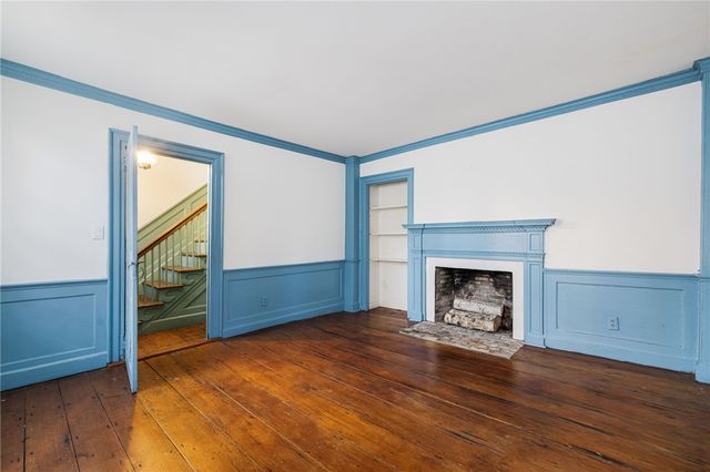 73 Thames Street 1, Newport, RI 02840