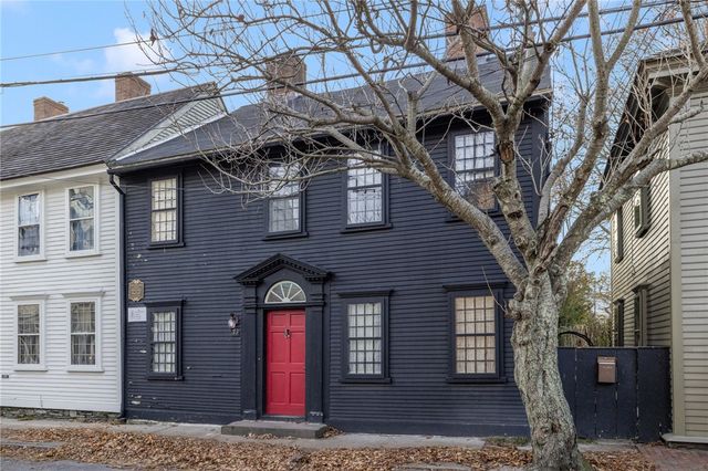 73 Thames Street 1, Newport, RI 02840