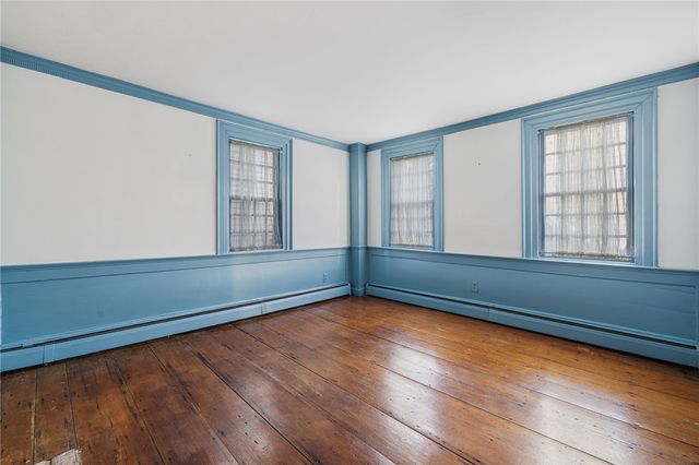 73 Thames Street 1, Newport, RI 02840