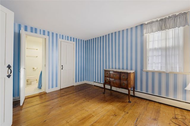 73 Thames Street 1, Newport, RI 02840