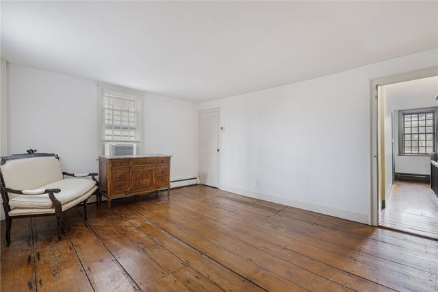 73 Thames Street 1, Newport, RI 02840