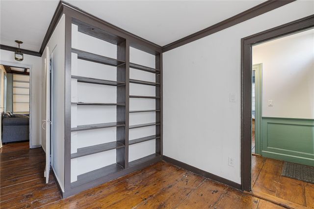 73 Thames Street 1, Newport, RI 02840