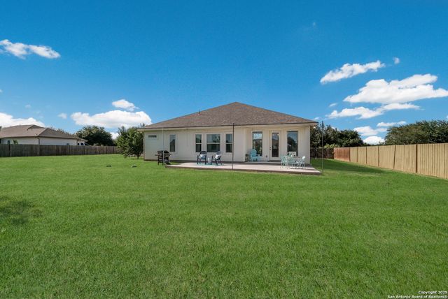 132 West Short Meadow Drive, Lytle, TX 78052