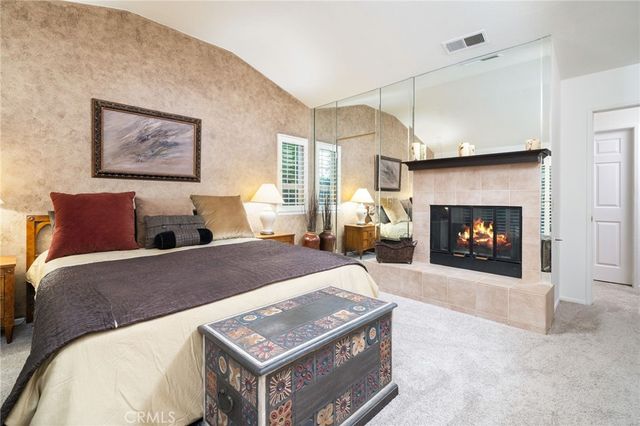 2184 Paris Circle, Upland, CA 91784
