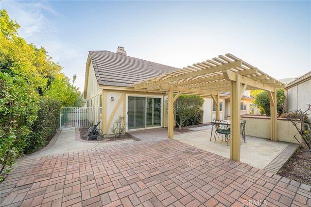 2184 Paris Circle, Upland, CA 91784