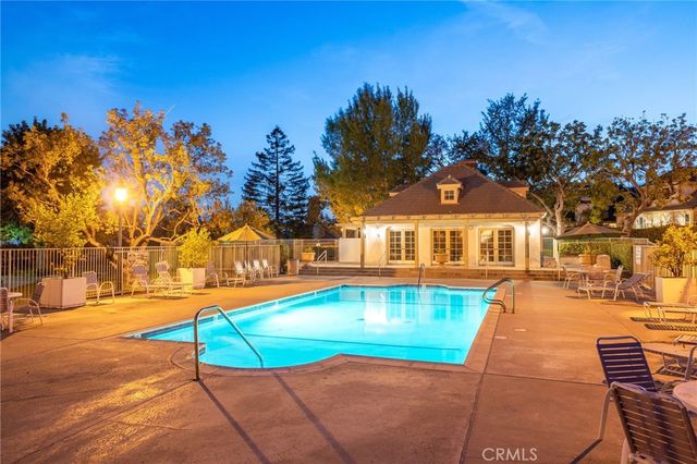 2184 Paris Circle, Upland, CA 91784