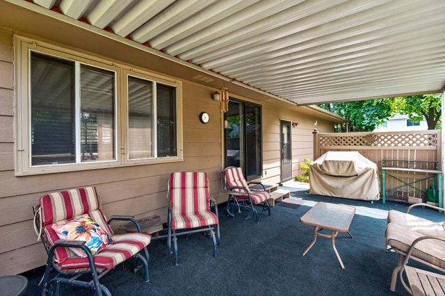 8211 Sheridan Avenue N, Brooklyn Park, MN 55444