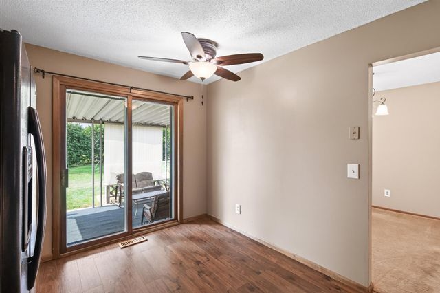 8211 Sheridan Avenue N, Brooklyn Park, MN 55444