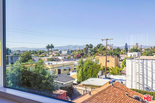 1923 Carmona Avenue, Los Angeles, CA 90016