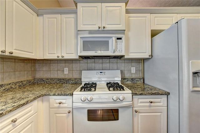 1481 Jami Hollow Way, Lawrenceville, GA 30043