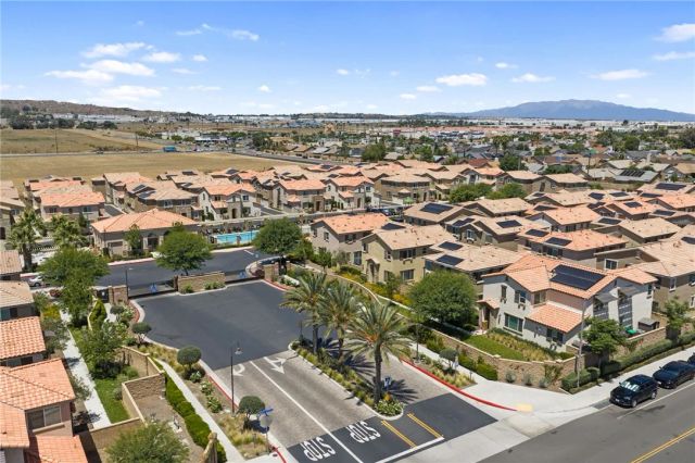 154 Ambrosia Court, Perris, CA 92571