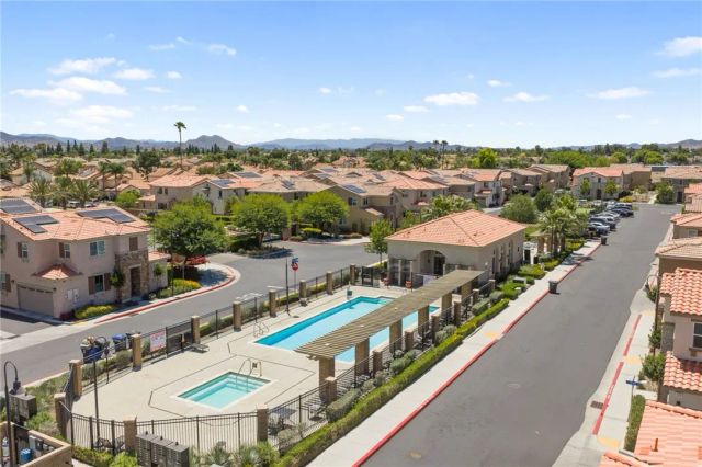 154 Ambrosia Court, Perris, CA 92571