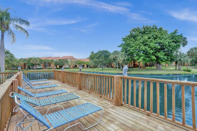 10749 Cleary Boulevard 104, Plantation, FL 33324