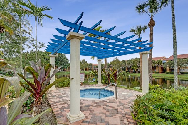 10749 Cleary Boulevard 104, Plantation, FL 33324