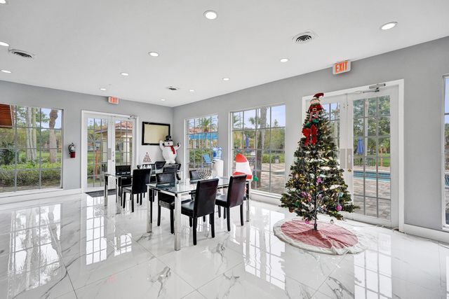 10749 Cleary Boulevard 104, Plantation, FL 33324