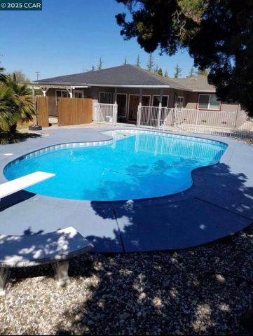 4340 Balfour Rd, Brentwood, CA 94513