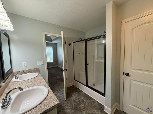 212 Winsted Court, Perry, GA 31069