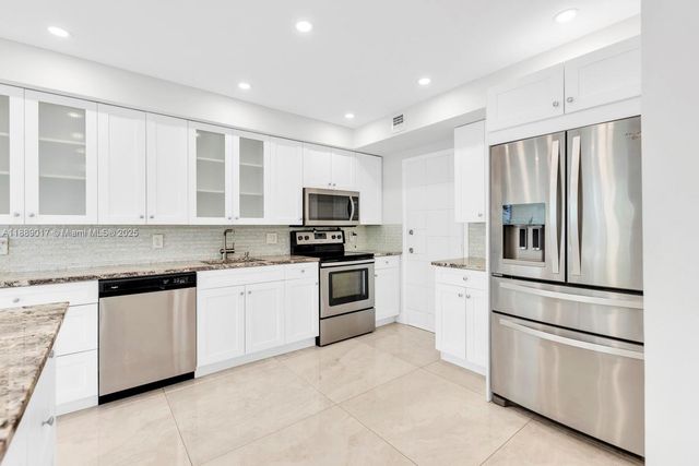 300 Diplomat Pkwy 204, Hallandale Beach, FL 33009