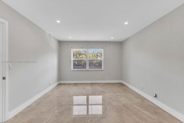 300 Diplomat Pkwy 204, Hallandale Beach, FL 33009