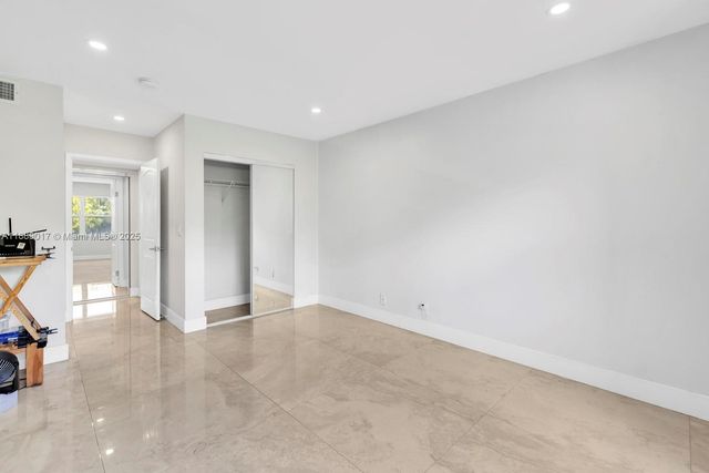 300 Diplomat Pkwy 204, Hallandale Beach, FL 33009