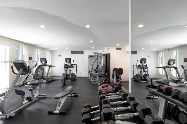 300 Diplomat Pkwy 204, Hallandale Beach, FL 33009