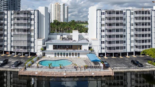 300 Diplomat Pkwy 204, Hallandale Beach, FL 33009